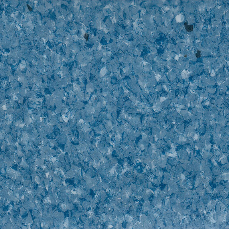 Heterogenní podlaha s vysokou životností a odolností vůči skvrnám